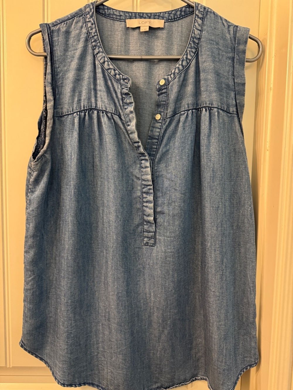 LOFT Sleeveless Chambray Tunic Top - Denim Blue